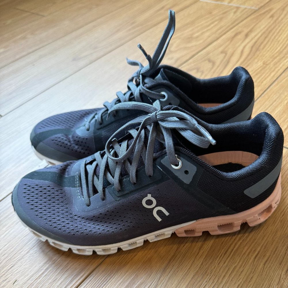 Size 7.5 - On Cloudflow Rock/Rose - 35-99234